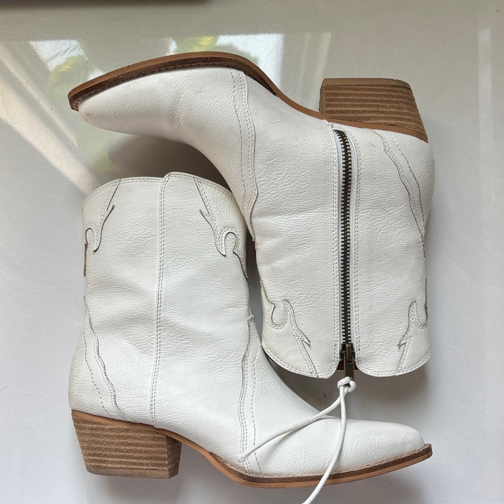 BEAST FASHION White Ankle Boots
